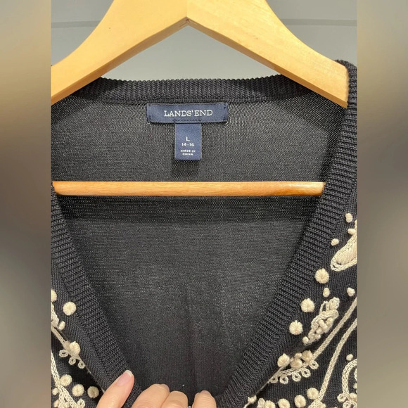 Land’s End Embroidered black lightweight Sweater 3/4 Sleeve 100% cotton Large - Picture 7 of 9